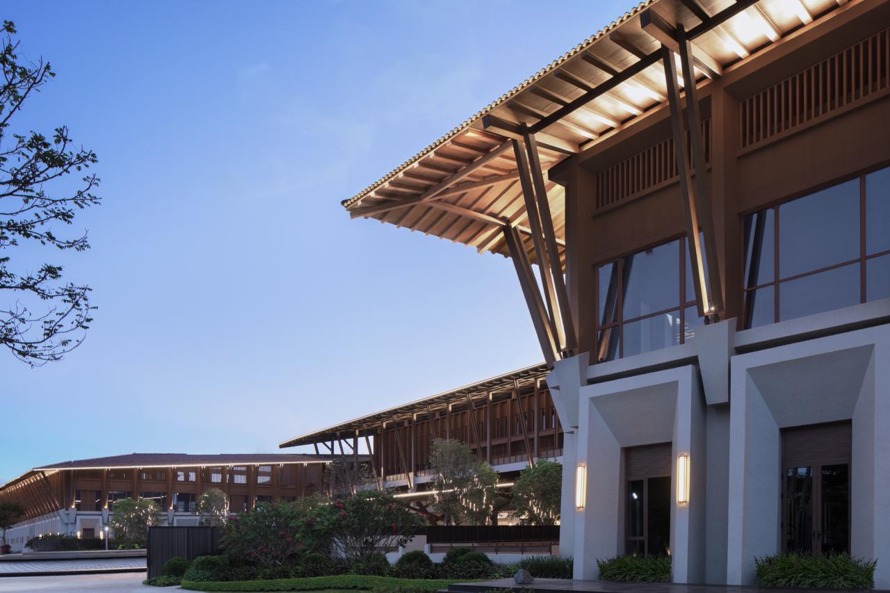 BIM建筑|三亚海棠湾医养示范中心 / line+建筑事务所