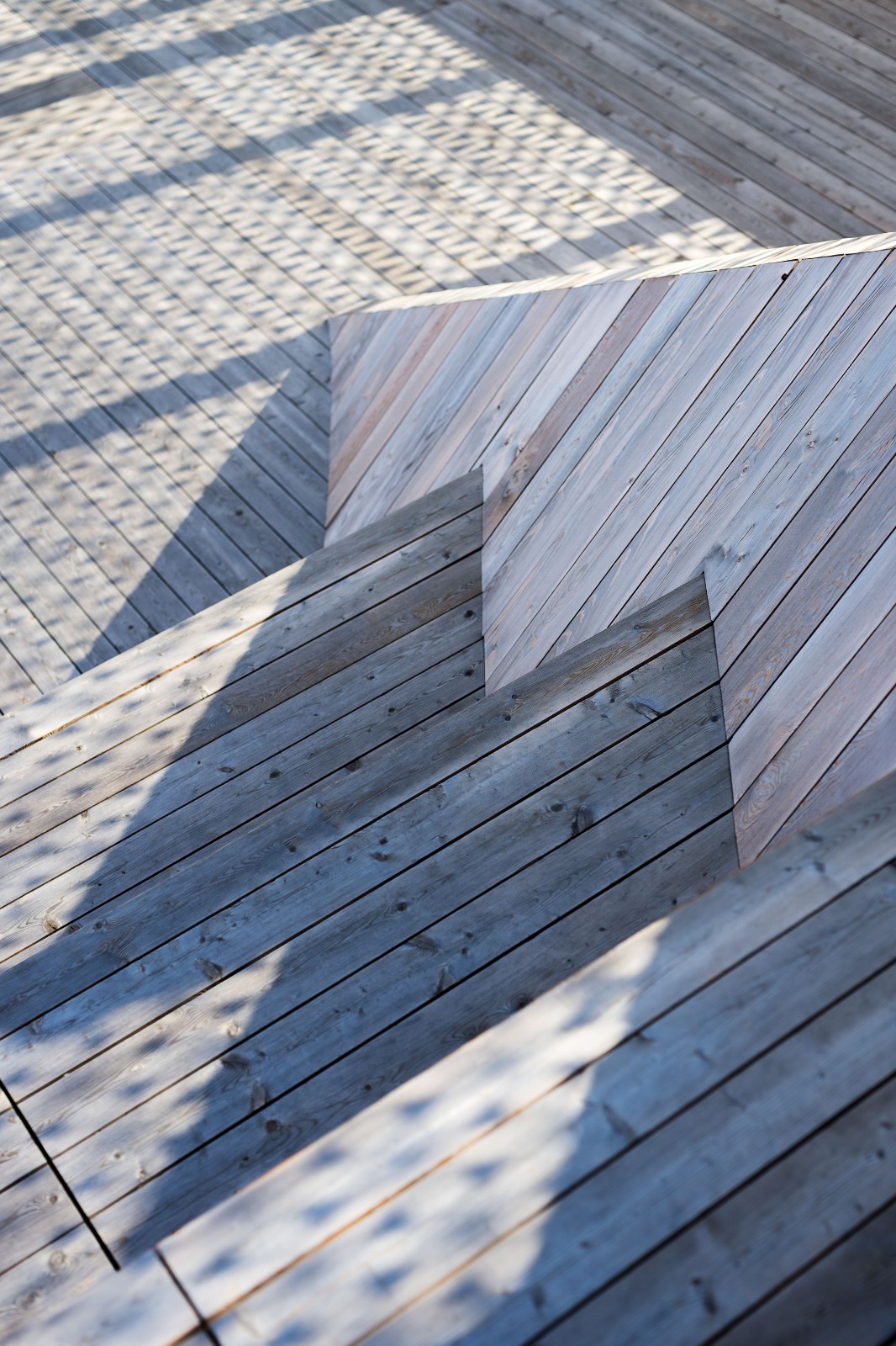 BIM建筑|疗养小镇的‘浪潮’，医疗研究中心 / FAAB