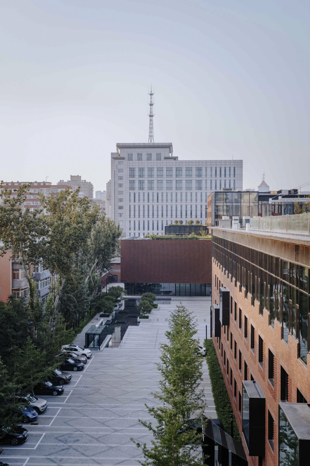 BIM建筑|护城河上的一段记忆迭代：总部办公楼更新 / 北京城建设计发展集团股份有限公司