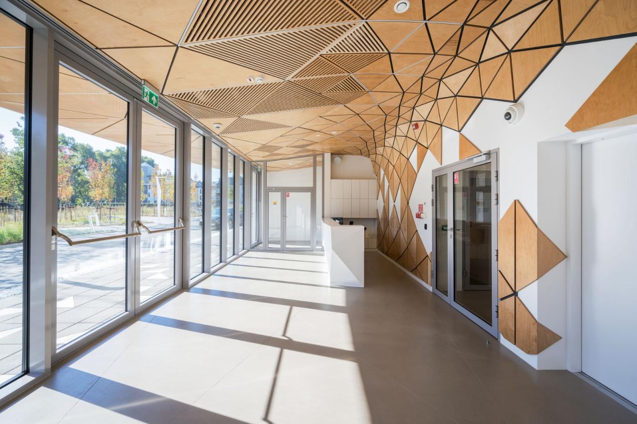 BIM建筑|疗养小镇的‘浪潮’，医疗研究中心 / FAAB