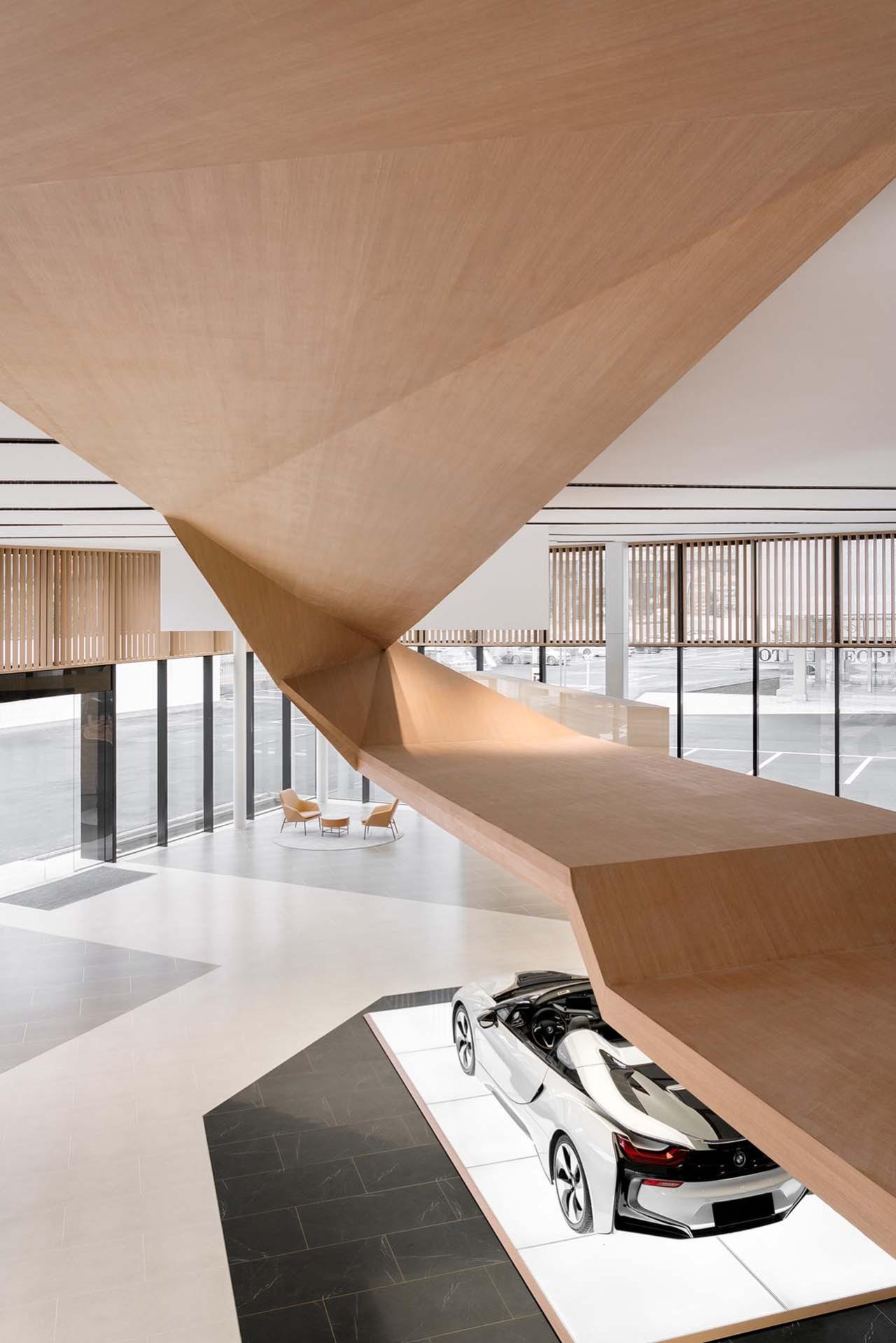 BIM建筑|成都BMW宝马体验中心 / 朱海博建筑设计事务所