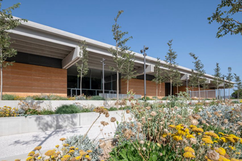 BIM建筑|福斯特在法国设计彩色混凝土博物馆