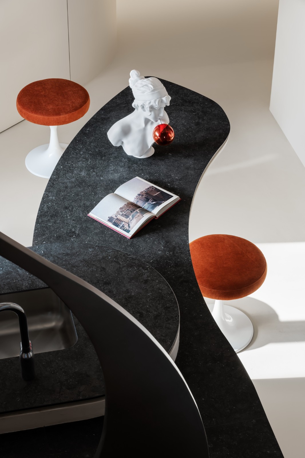 BIM建筑|打开时间的任意门 / 刘荣禄新作