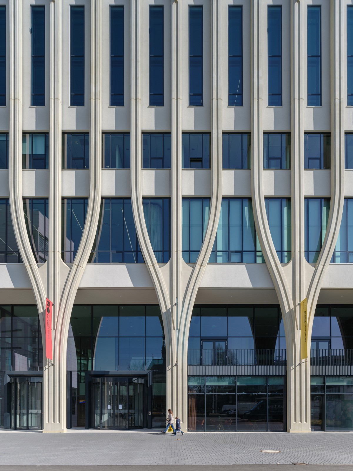 BIM建筑|Amare 表演艺术中心，海牙文化之家 / NOAHH