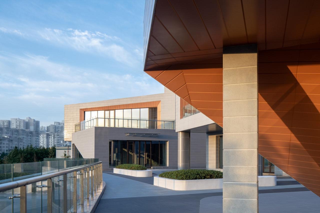 BIM建筑|重庆南岸区茶园中交漫山滨河商业，重庆 / 源道建筑