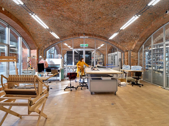 BIM建筑|伦佐·皮亚诺将发电站改造成文化之家