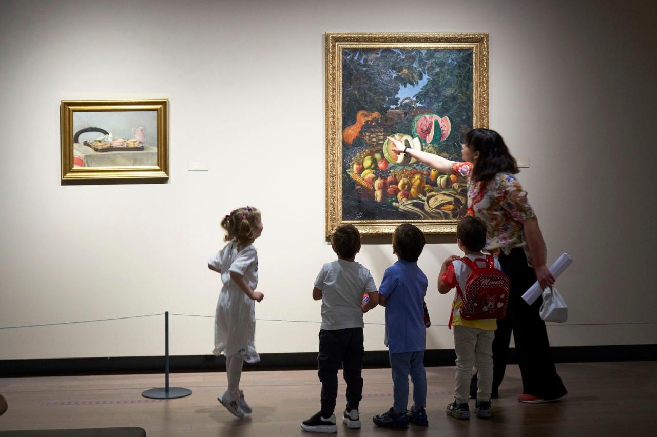 BIM建筑|冲出混凝土框架的盒子，伊斯坦布尔绘画与雕塑美术馆 / EAA - Emre Arolat Architecture