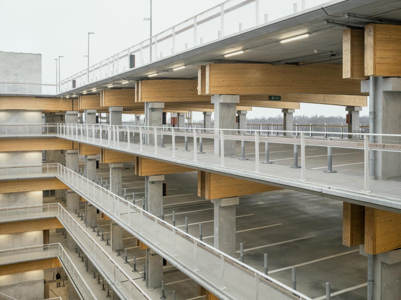 BIM建筑|Park+Ride新模式，私人交通+公交交通 / HUB