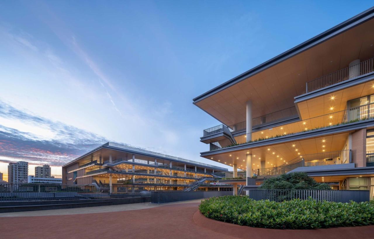BIM建筑|深圳外国语学校宝安学校 / 华阳国际设计集团
