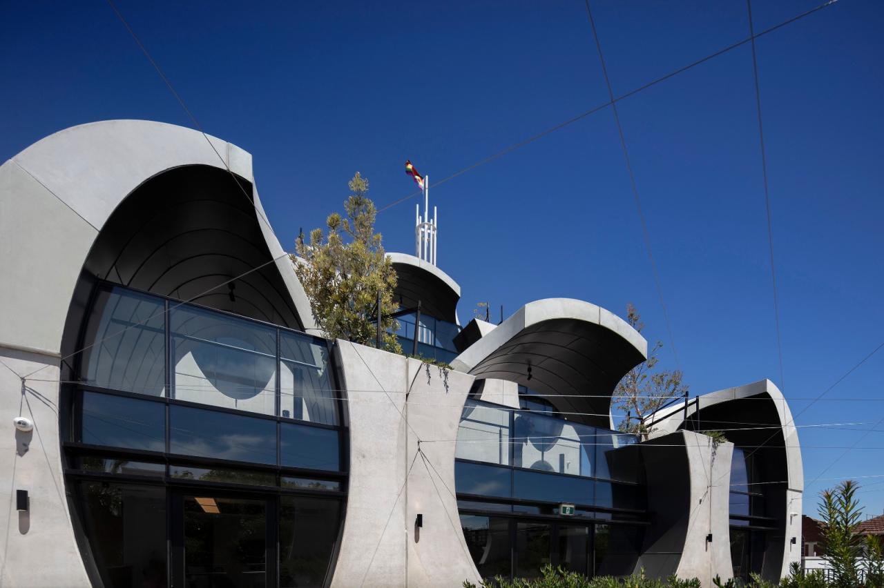 BIM建筑|‘半成品’建筑：圣基尔达，维多利亚傲娇中心 / BAU+Grant Amon