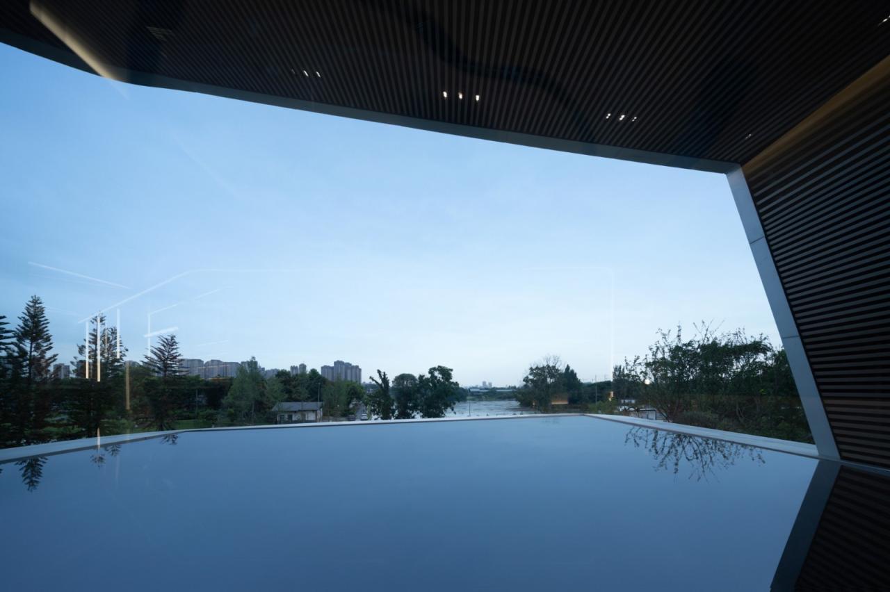 BIM建筑|漂浮艺居 舟泊烟渚：成都首开金地 • 鹭鸣北湖 / 成执设计