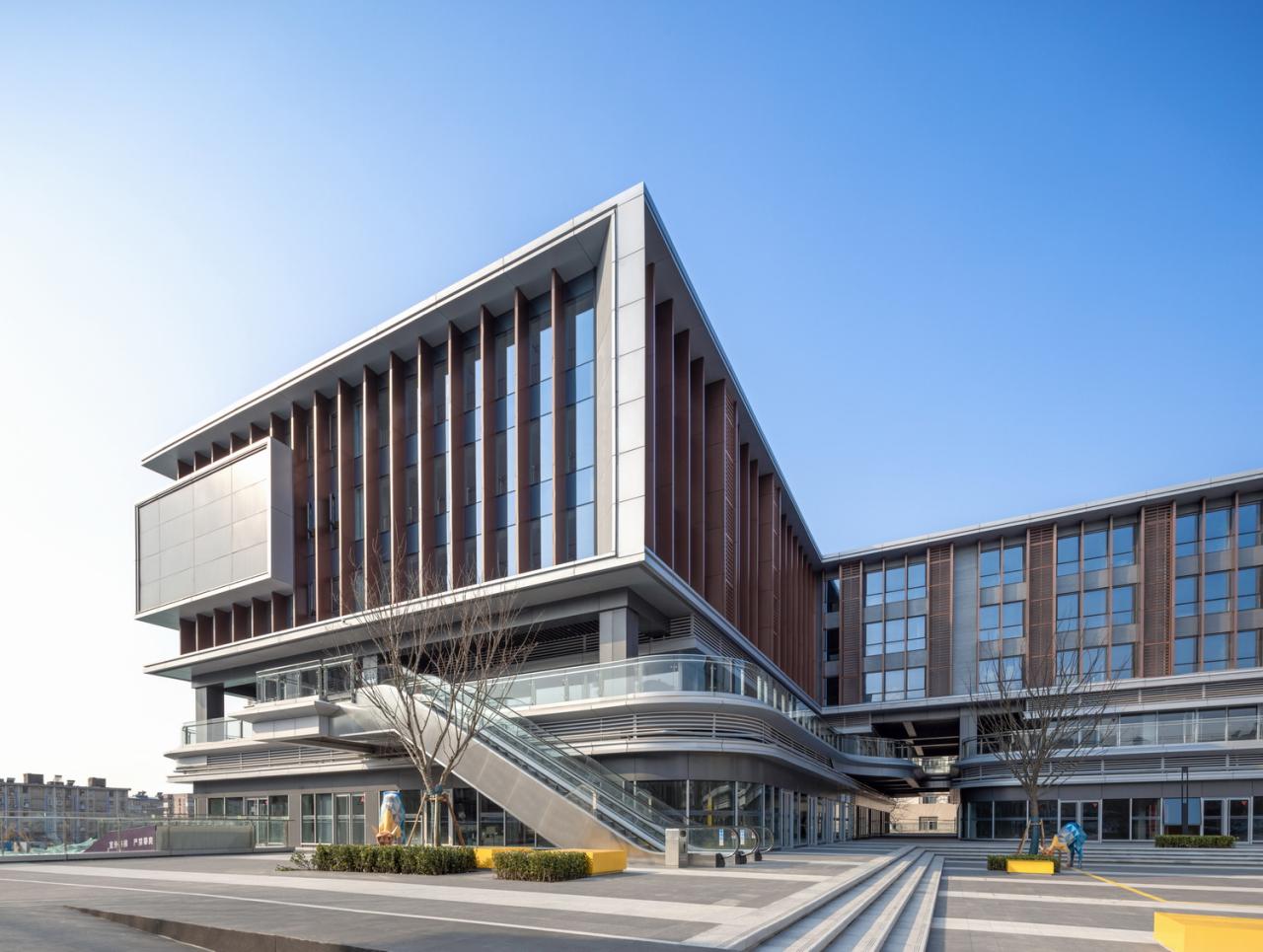 BIM建筑|南京龙湖紫金Mall-玩转“+－×÷”法，巧解梦想社区生活方程式 / 三益建筑