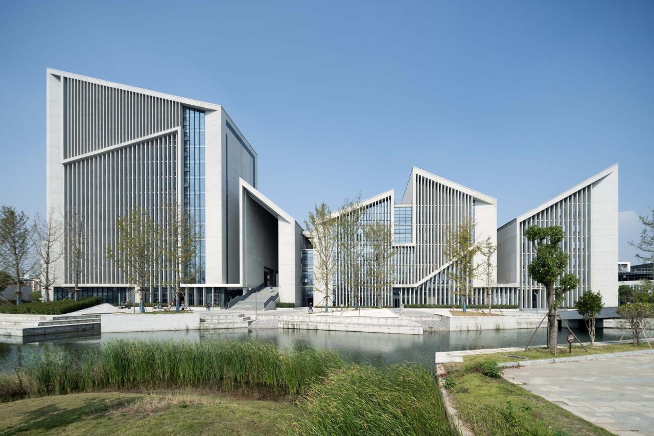 BIM建筑|江西建设职业技术学院图文信息综合楼 / 华南理工大学建筑设计研究院有限公司 陶郅工作室