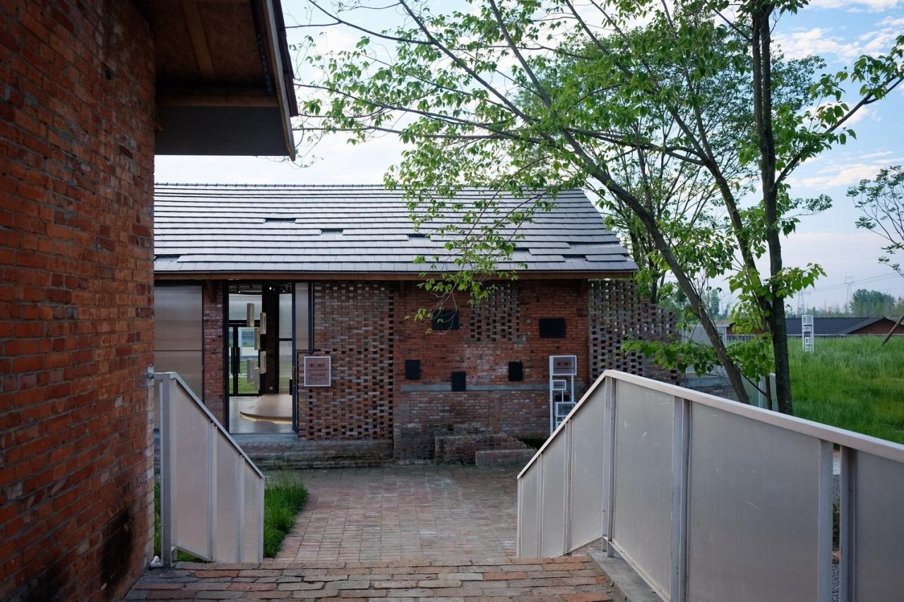 BIM建筑|青龙湖·漂浮种子：自我更新 / 小隐建筑事务所