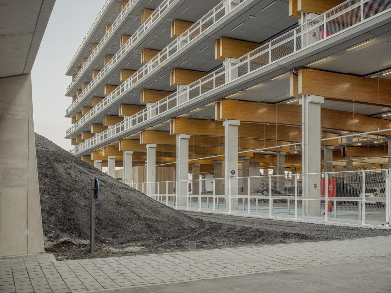 BIM建筑|Park+Ride新模式，私人交通+公交交通 / HUB