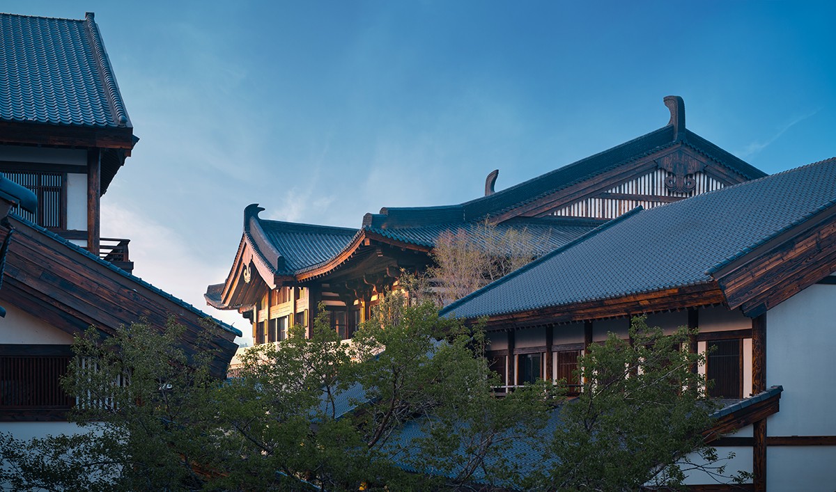 BIM建筑|现代视角下的新唐风演绎：长春世茂莲花山文旅小镇 / UA尤安设计