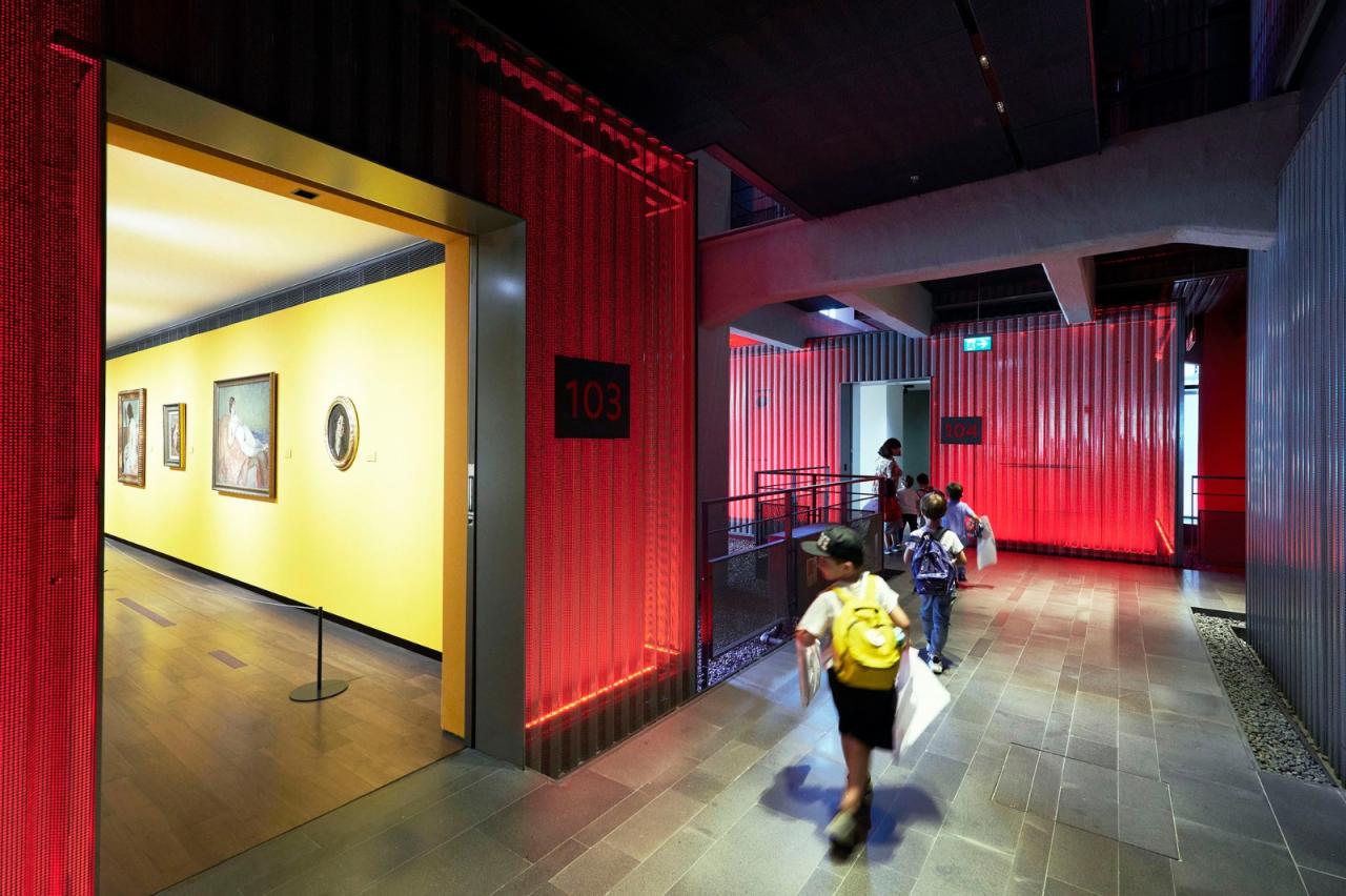 BIM建筑|冲出混凝土框架的盒子，伊斯坦布尔绘画与雕塑美术馆 / EAA - Emre Arolat Architecture