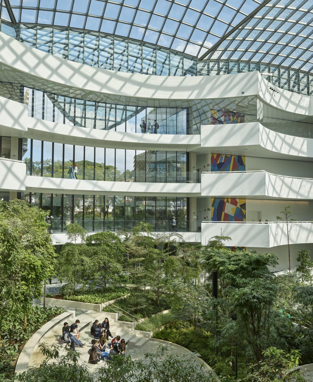 BIM建筑|阿尔伯特·爱因斯坦医学教育研究中心 / 萨夫迪建筑事务所