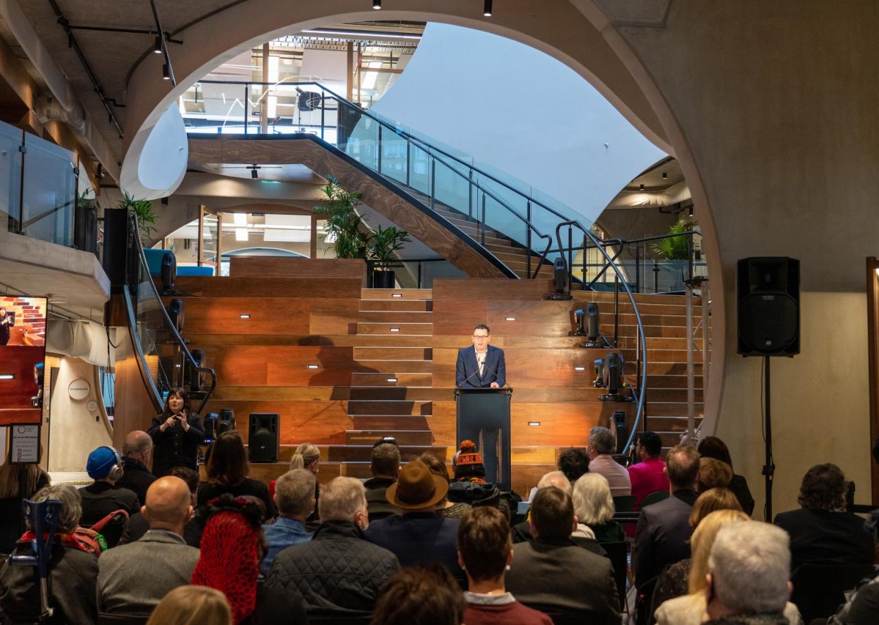 BIM建筑|‘半成品’建筑：圣基尔达，维多利亚傲娇中心 / BAU+Grant Amon