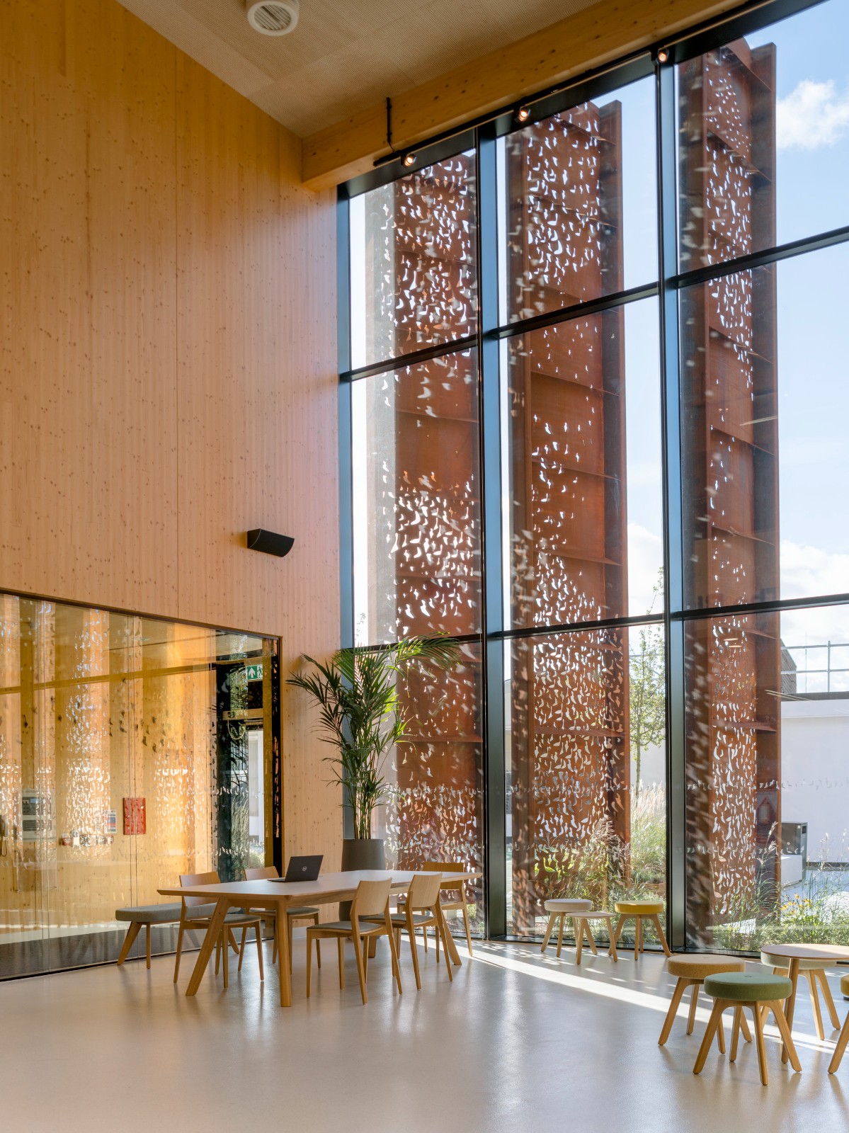 BIM建筑|UCL 特殊研究实验室 / Penoyre & Prasad