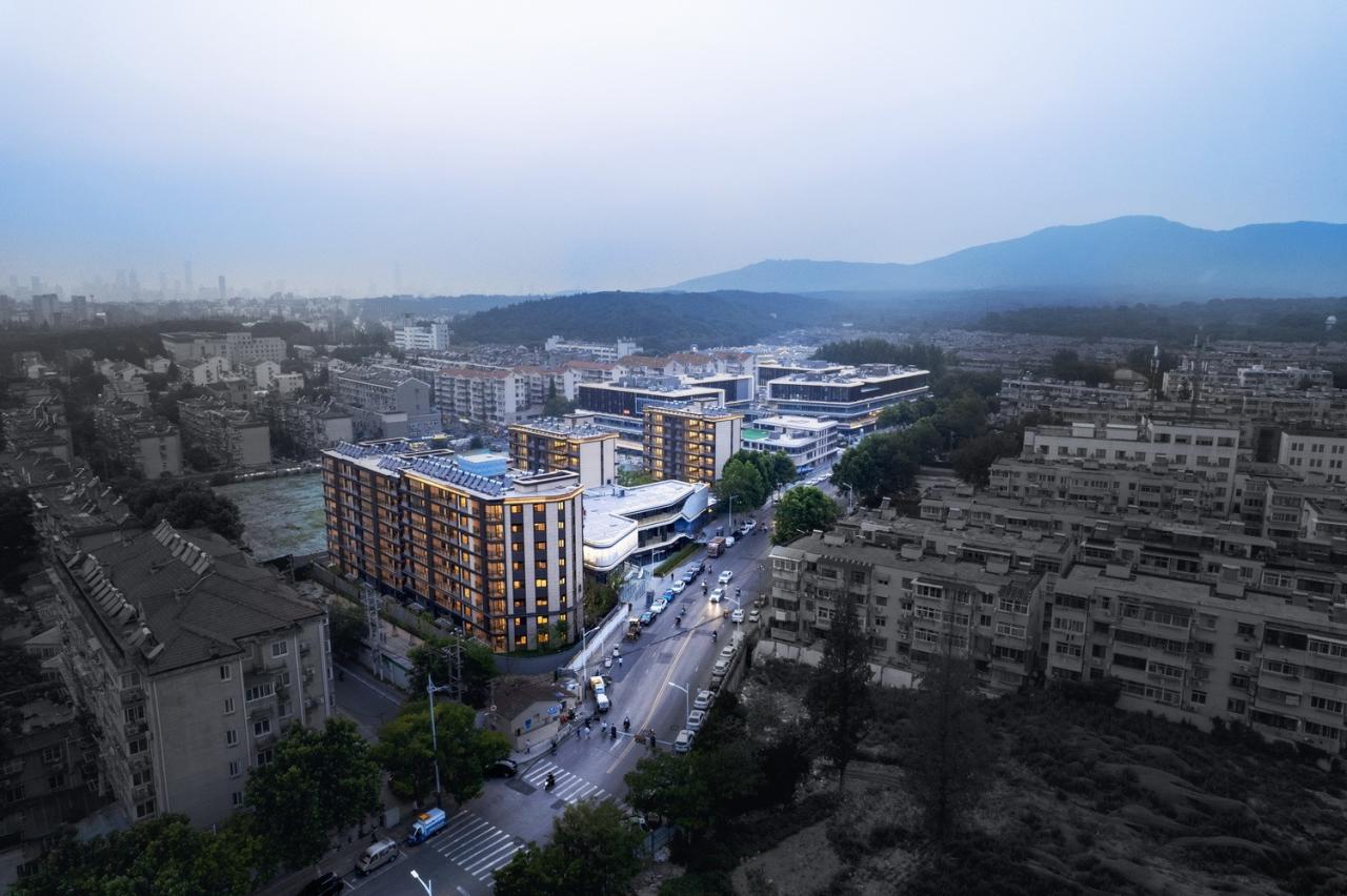 BIM建筑|南京龙湖紫金Mall-玩转“+－×÷”法，巧解梦想社区生活方程式 / 三益建筑