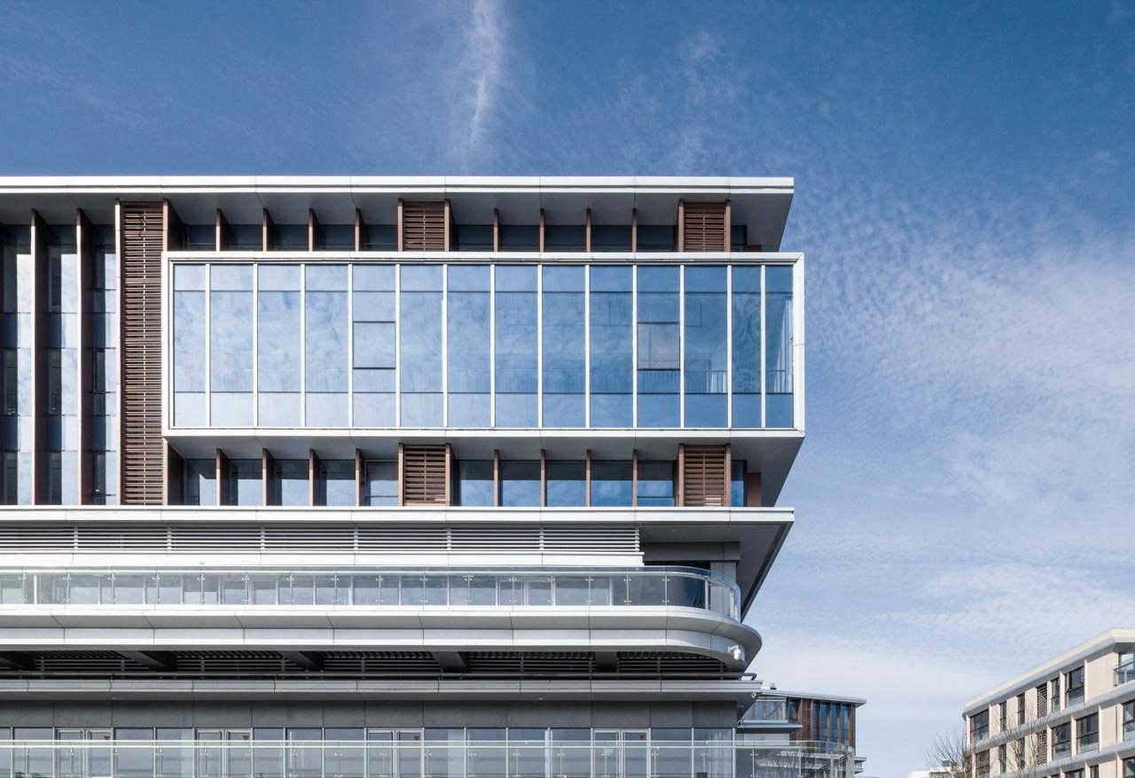 BIM建筑|南京龙湖紫金Mall-玩转“+－×÷”法，巧解梦想社区生活方程式 / 三益建筑