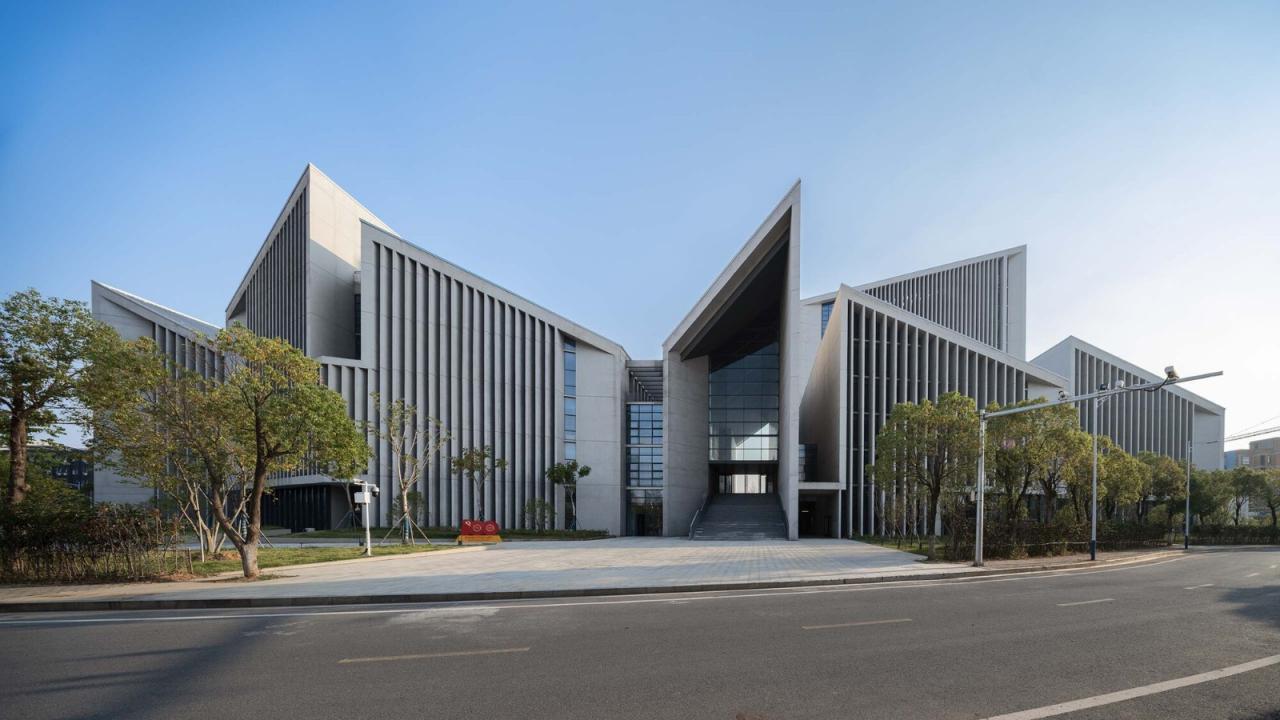 BIM建筑|江西建设职业技术学院图文信息综合楼 / 华南理工大学建筑设计研究院有限公司 陶郅工作室