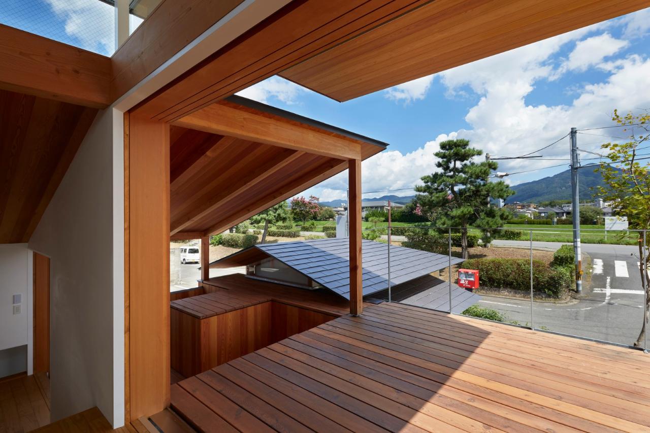 BIM建筑|屋顶相叠的下鸭之家 / 畑友洋建筑设计事务所