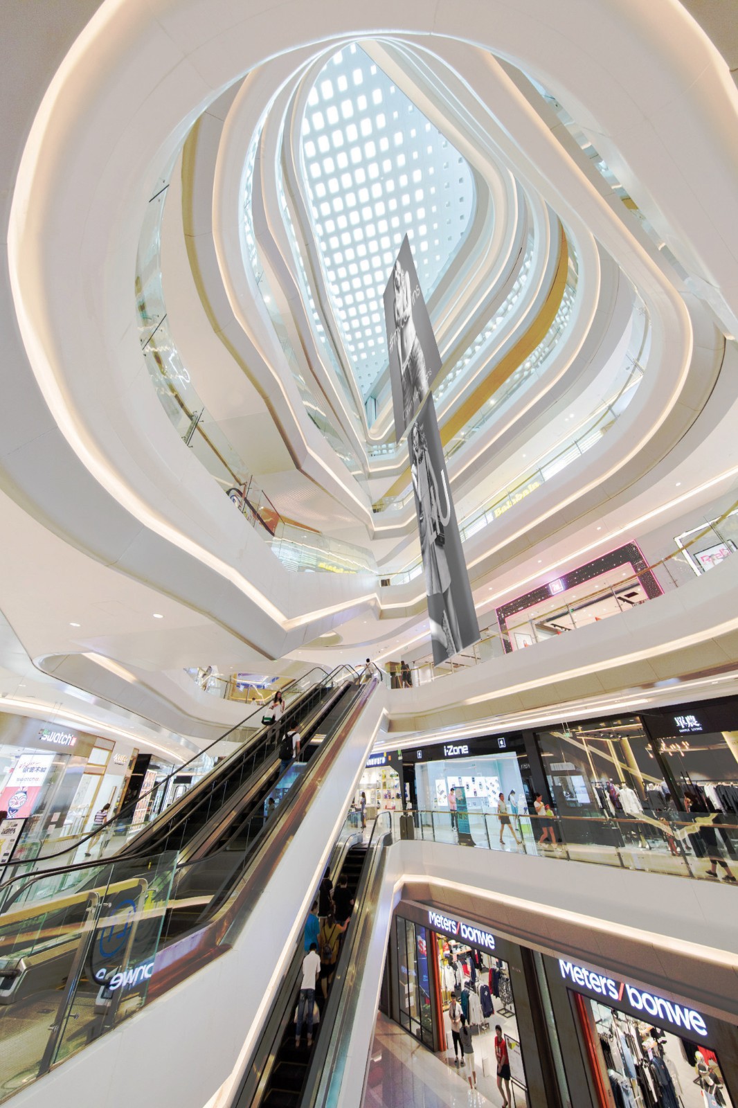 BIM建筑|凯德MALL·新都心 / Laguarda.Low Architects