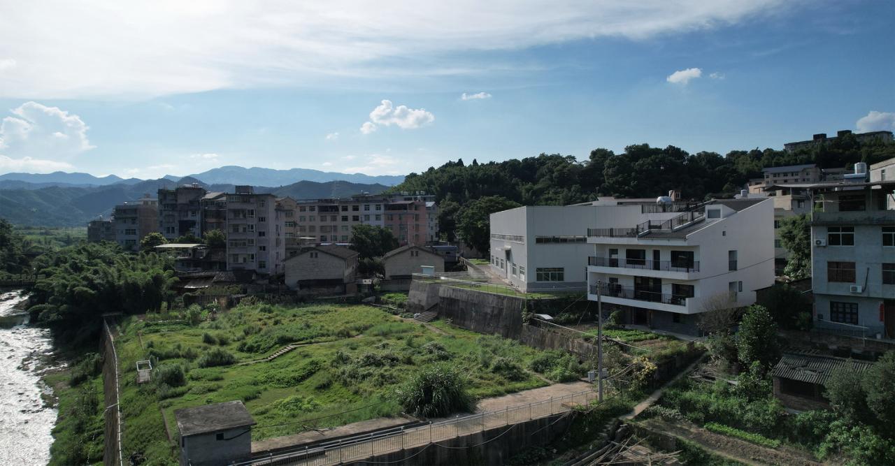 BIM建筑|对话山丘田野，滨河巷21号 / MV建筑工作室