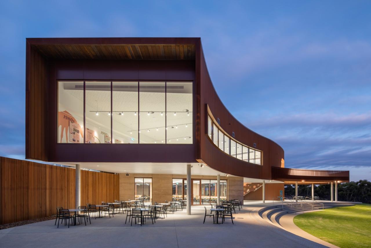 BIM建筑|莫纳托动物园访客中心 / INTRO