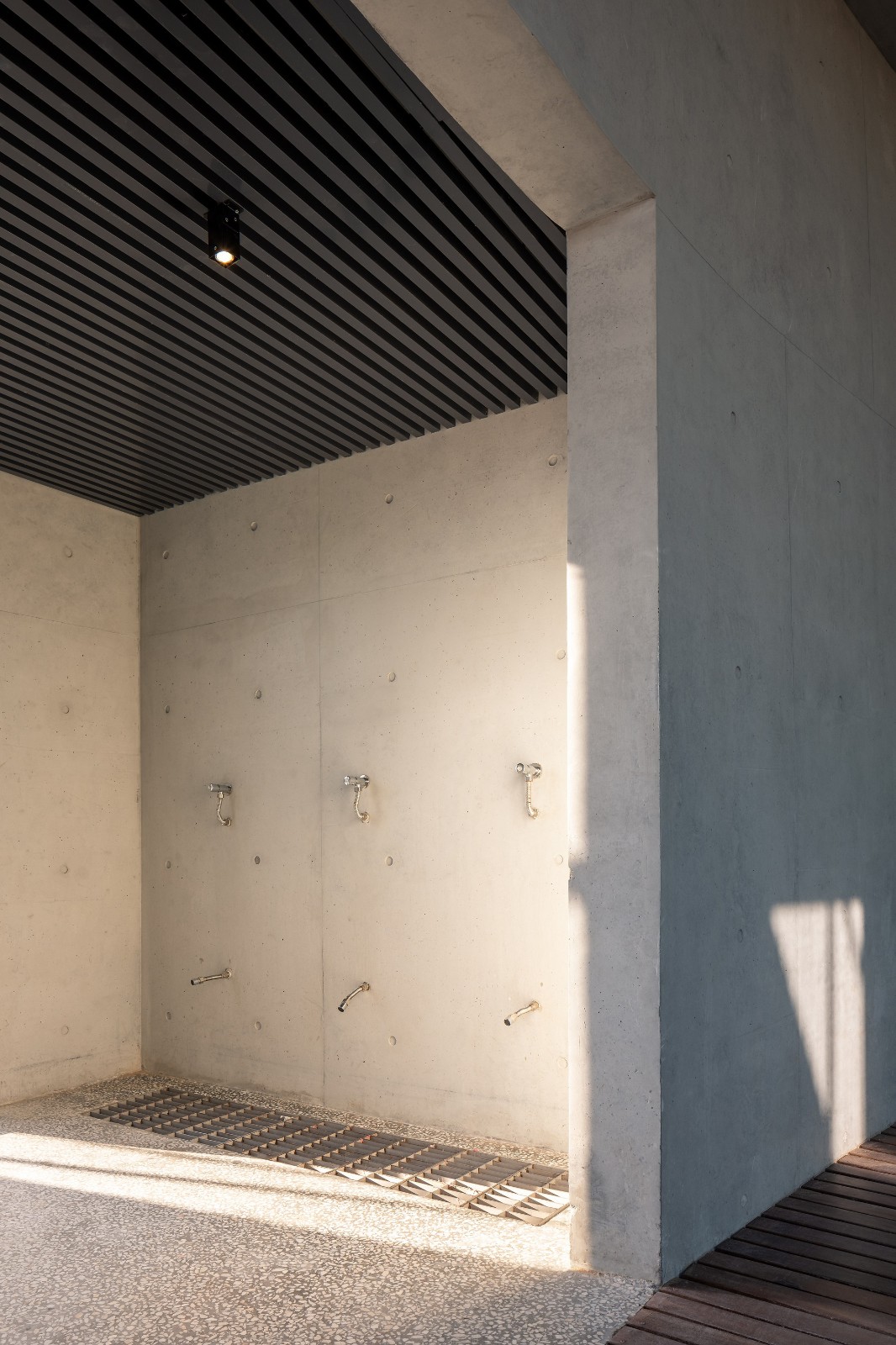 BIM建筑|海边咖啡厅：海之回声 / 同一建筑设计事务所