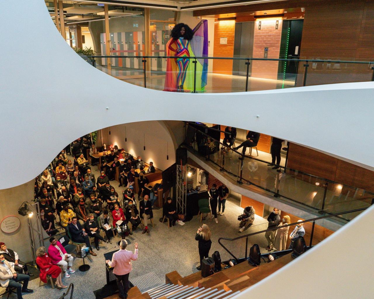 BIM建筑|‘半成品’建筑：圣基尔达，维多利亚傲娇中心 / BAU+Grant Amon