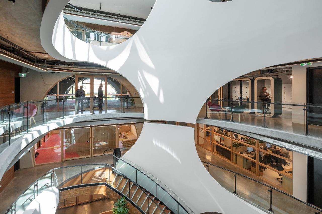 BIM建筑|‘半成品’建筑：圣基尔达，维多利亚傲娇中心 / BAU+Grant Amon