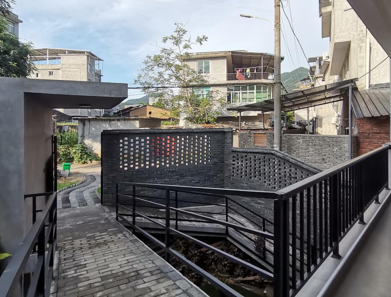 BIM建筑|对话山丘田野，滨河巷21号 / MV建筑工作室