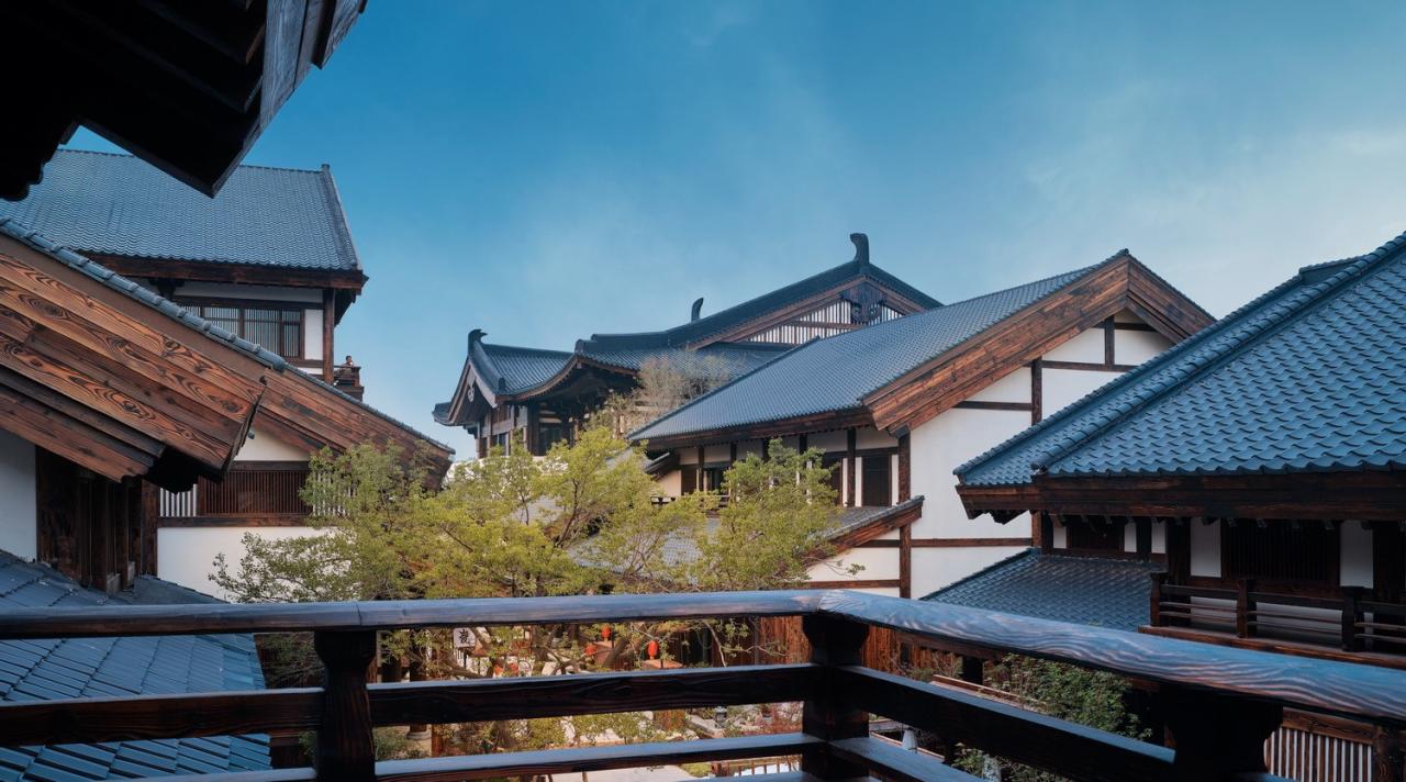 BIM建筑|现代视角下的新唐风演绎：长春世茂莲花山文旅小镇 / UA尤安设计