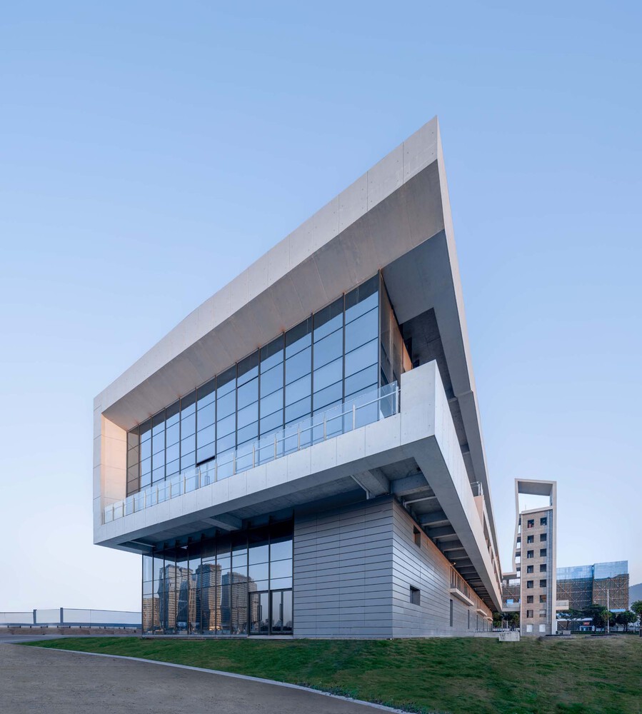 BIM建筑|深圳前海消防站 / 深圳大学建筑设计研究院有限公司“钟中+钟波涛”工作室