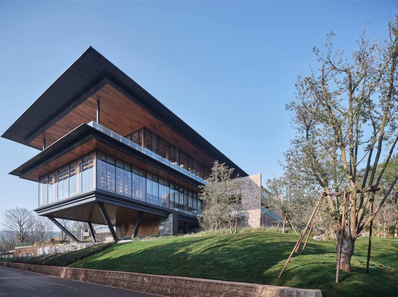 BIM建筑|生长的长屋：九溪云舒･昆明九溪湖国际生态区体验中心 / UA尤安设计