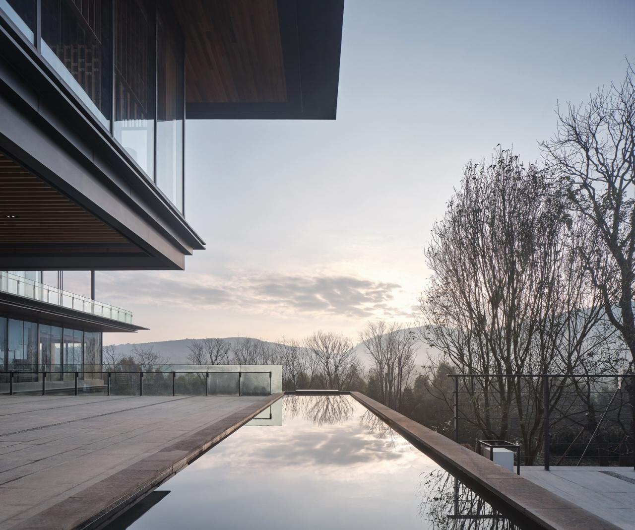 BIM建筑|生长的长屋：九溪云舒･昆明九溪湖国际生态区体验中心 / UA尤安设计