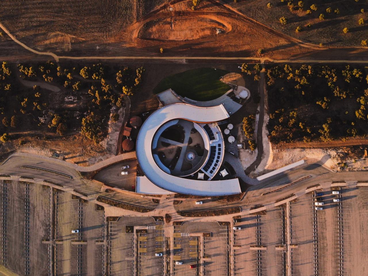 BIM建筑|莫纳托动物园访客中心 / INTRO