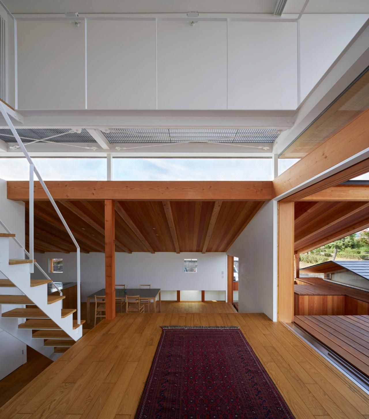 BIM建筑|屋顶相叠的下鸭之家 / 畑友洋建筑设计事务所