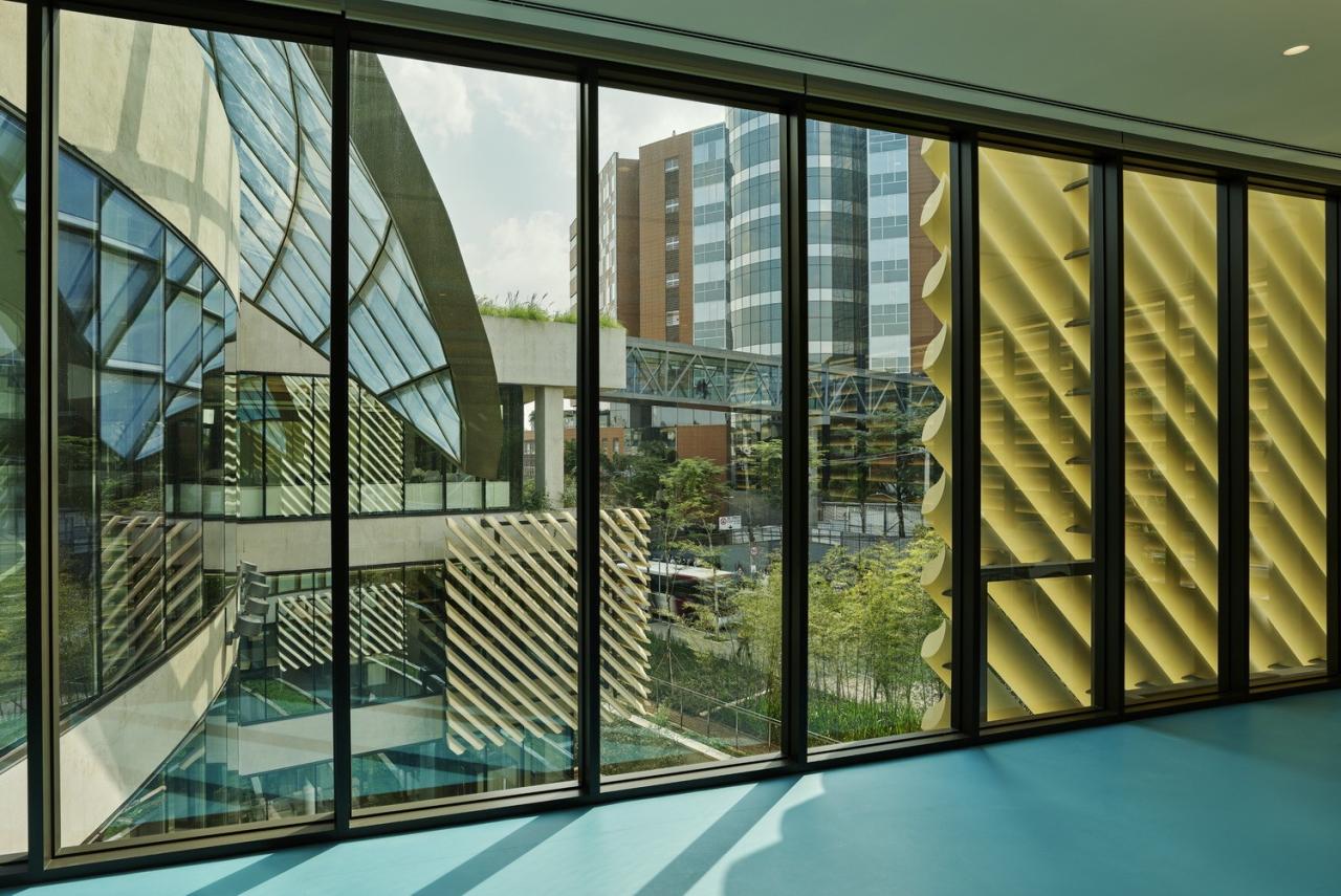 BIM建筑|阿尔伯特·爱因斯坦医学教育研究中心 / 萨夫迪建筑事务所