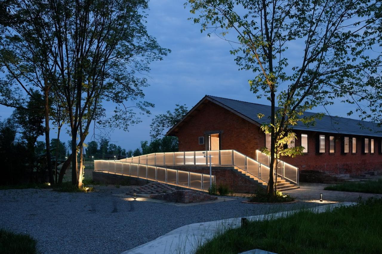 BIM建筑|青龙湖·漂浮种子：自我更新 / 小隐建筑事务所