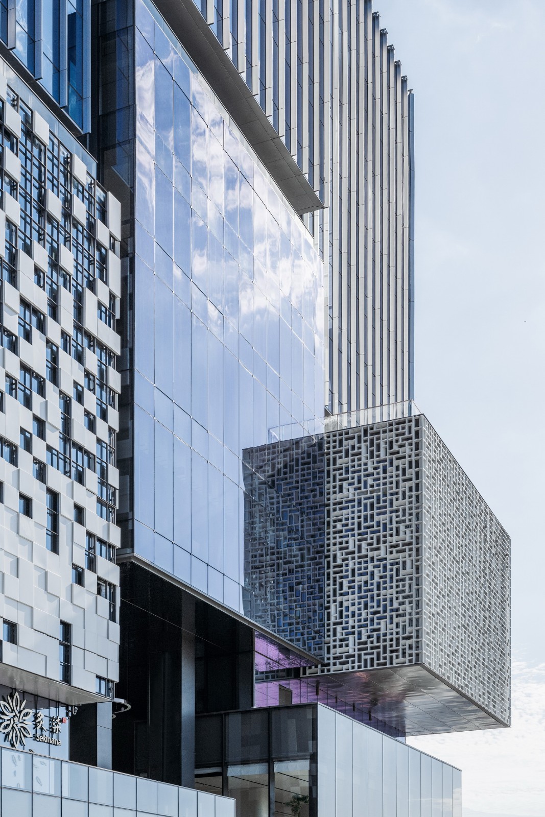 BIM建筑|一键焕新的城市插件-广州时代·芳华里二期续建更新 / EID Arch姜平工作室