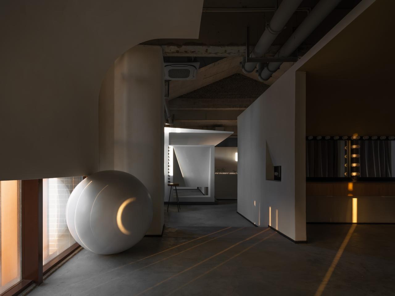 BIM建筑|光束游戏 - RAyinGallery / HOOOLDESIGN事务所