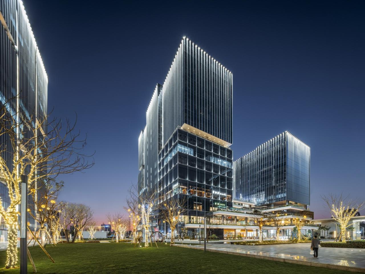 BIM建筑|一键焕新的城市插件-广州时代·芳华里二期续建更新 / EID Arch姜平工作室