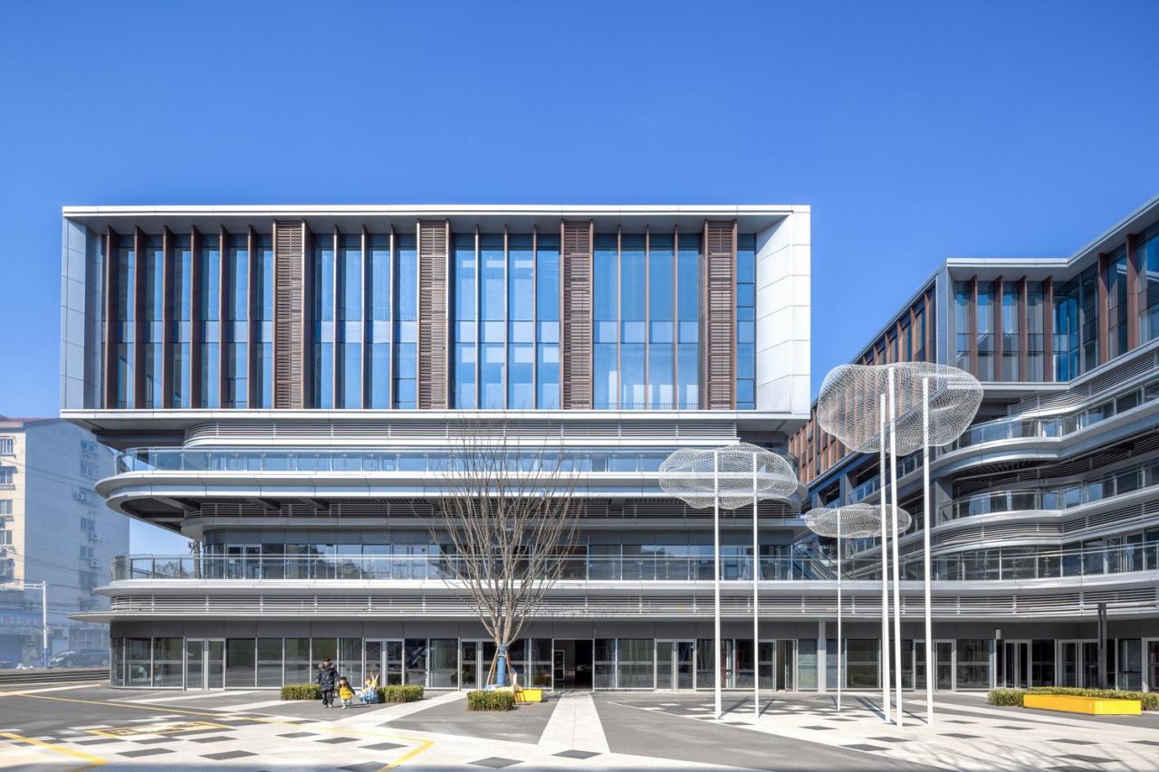 BIM建筑|南京龙湖紫金Mall-玩转“+－×÷”法，巧解梦想社区生活方程式 / 三益建筑