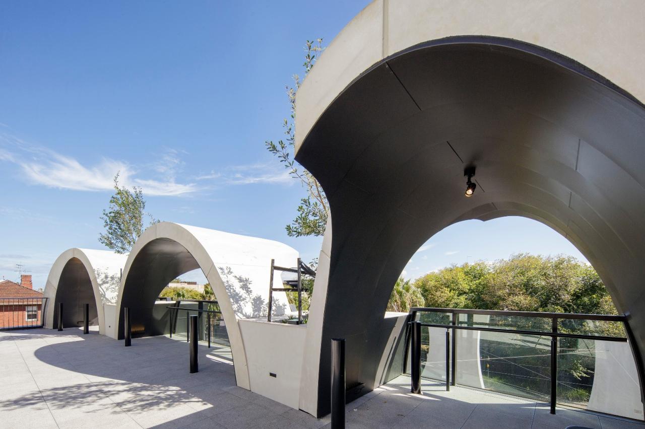 BIM建筑|‘半成品’建筑：圣基尔达，维多利亚傲娇中心 / BAU+Grant Amon