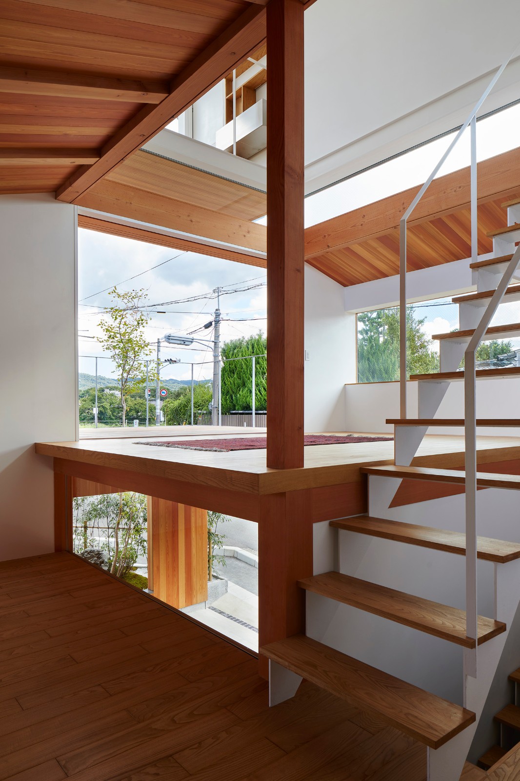 BIM建筑|屋顶相叠的下鸭之家 / 畑友洋建筑设计事务所