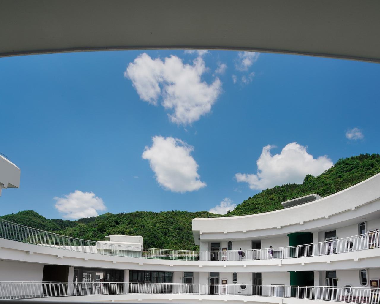 BIM建筑|中国最美幼儿园在县城：平利县第三幼儿园 / 迪卡建筑设计中心